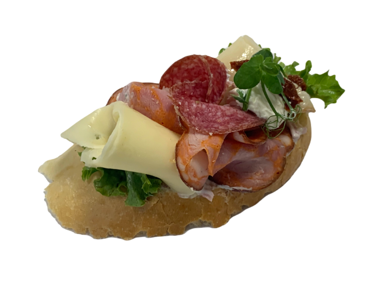 Chlebíček  salám Burgenland,uherák,sýr eidam,uzený,suš.rajče  135 g